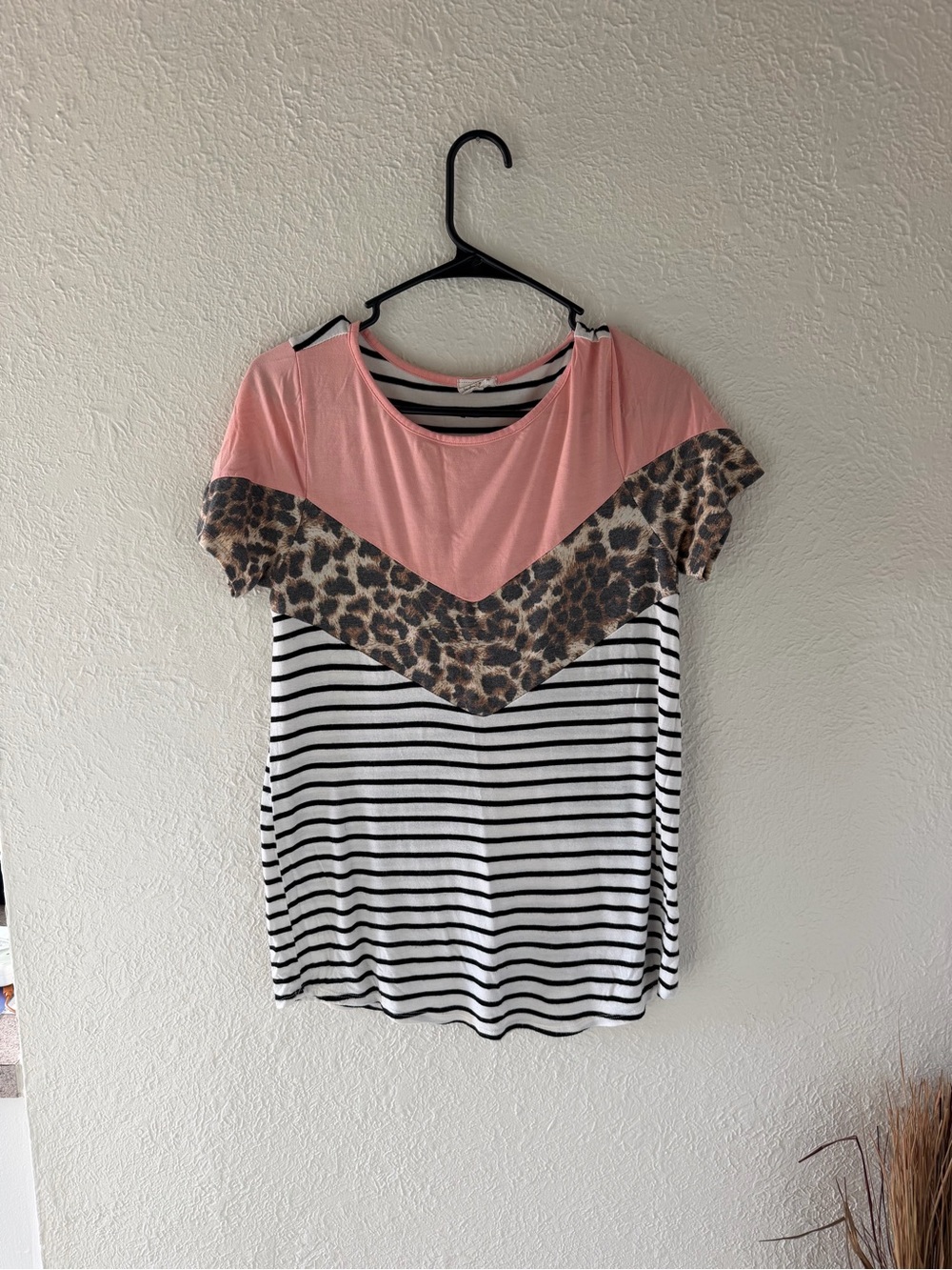 Colorblock Leopard Chevron Striped Tee - Pink